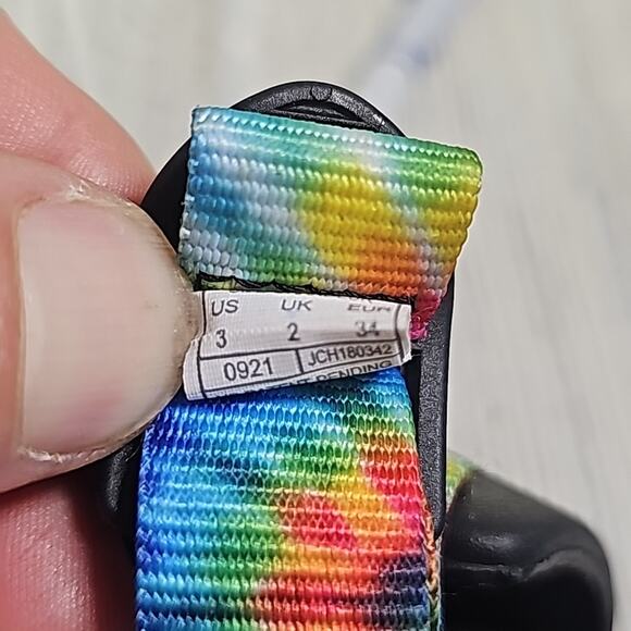 Chaco Chillos Tie Dye Slide Sandals Kids Size 3 - Picture 11 of 11